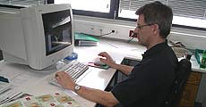 Mitarbeiter mit Computer